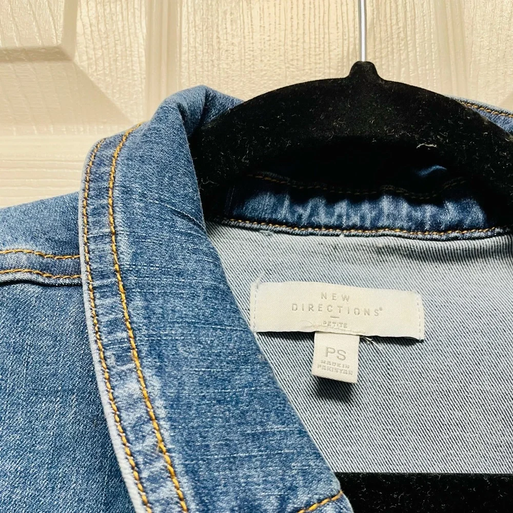 Jean jacket - Picture 2 of 3